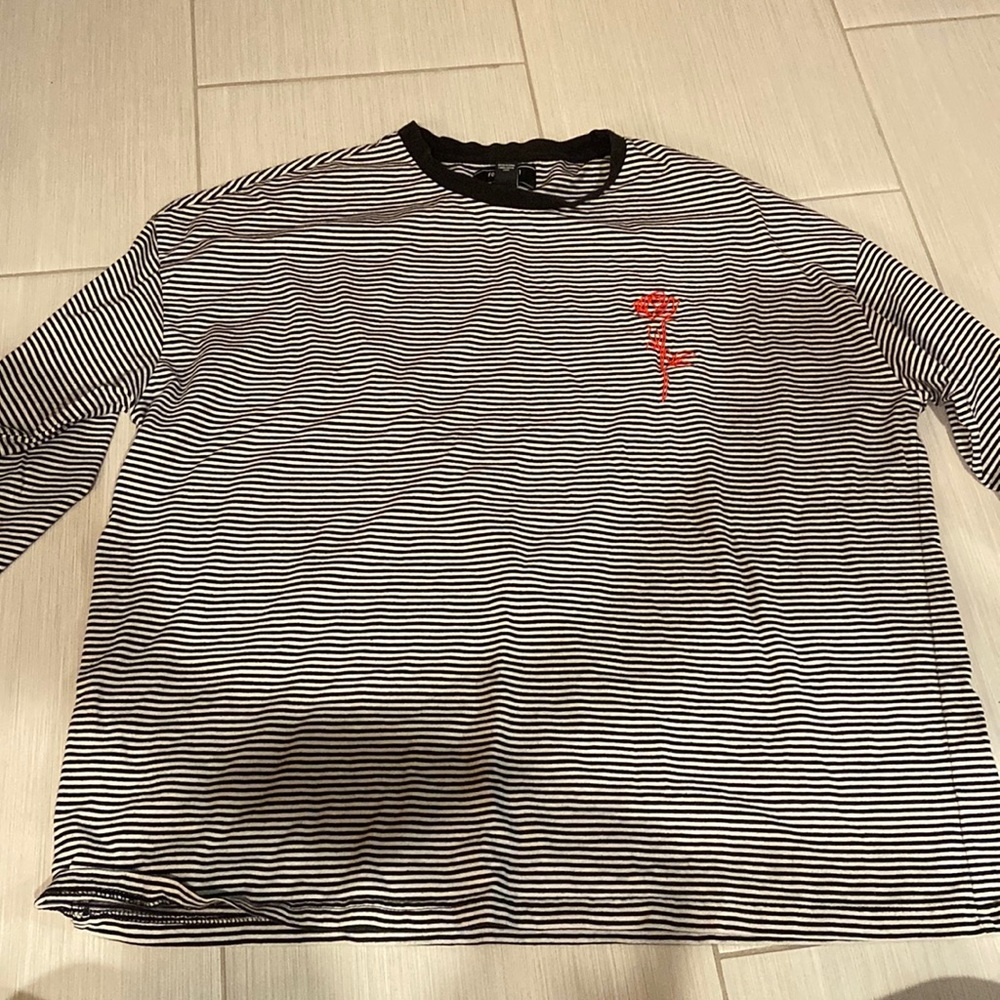 Mens LARGE striped long sleeve